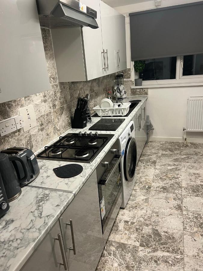 Accu Care Apartment Londra Dış mekan fotoğraf